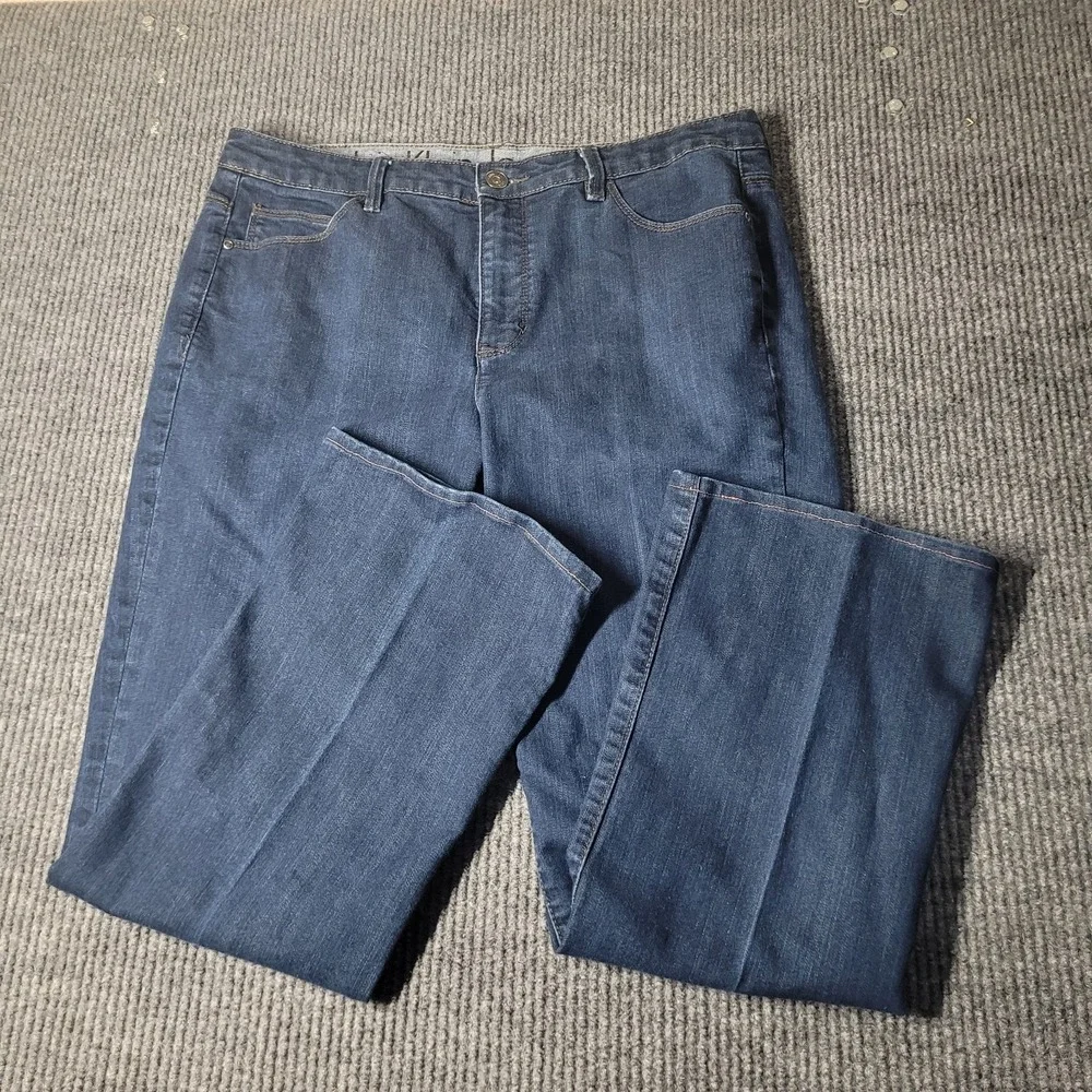Calvin‎ Klein Boot Cut Stretch Shape Jeans Womens Sz 33/16 Blue Denim High Rise